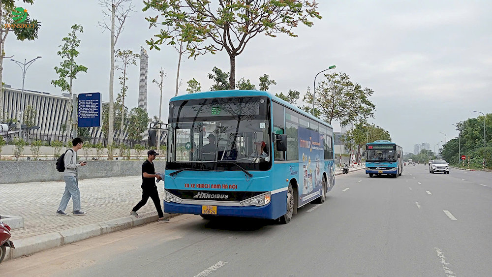 Visitors can choose their preferred mode of transportation to reach and explore the museum